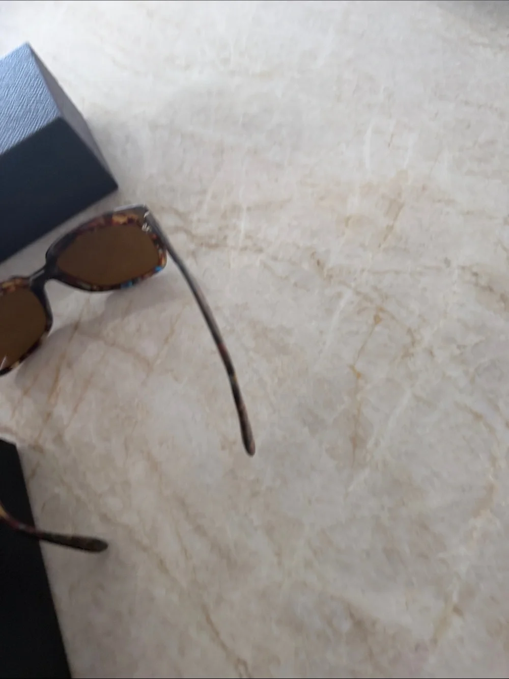 Tortoiseshell Cat-Eye Sunglasses - Brown Lenses